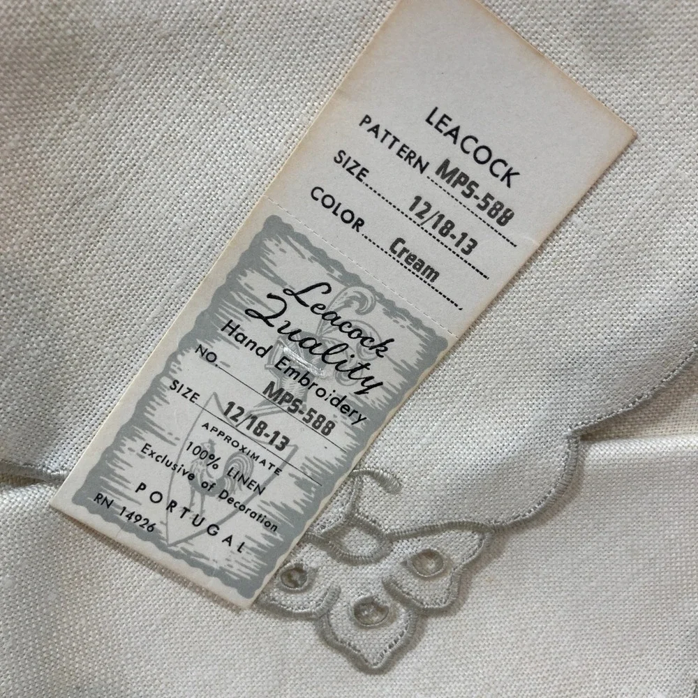 Vtg NWT Leacock Linen Set of 4 Placemats & Napkins Cream Floral Hand Embroidered